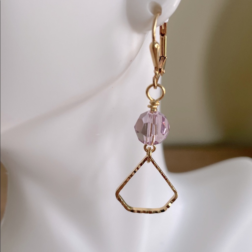 HAND CRAFTED SWAROVSKI CRYSTAL EARRINGS Light Amethyst Gold Statement Drop